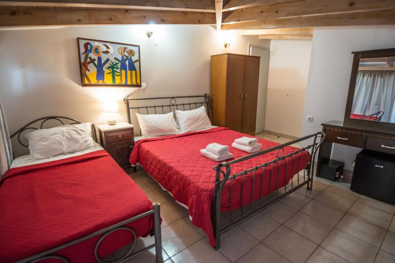 Hotel Pegasos Nikiana Buitenkant foto