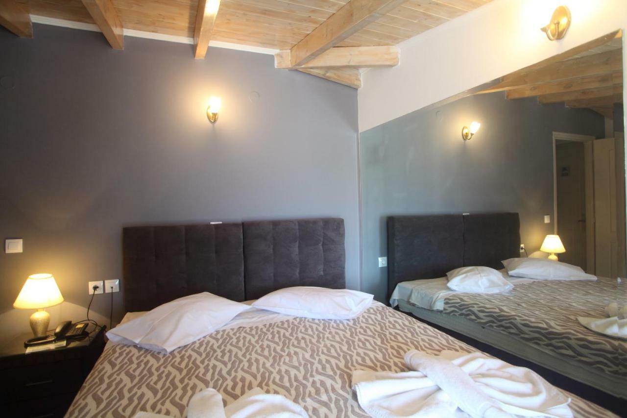 Hotel Pegasos Nikiana Buitenkant foto